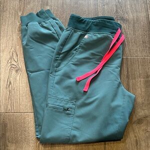 Figs Zamora joggers in Hydrogreen